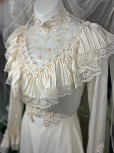 Vintage 70s Prairie Style Wedding Dress